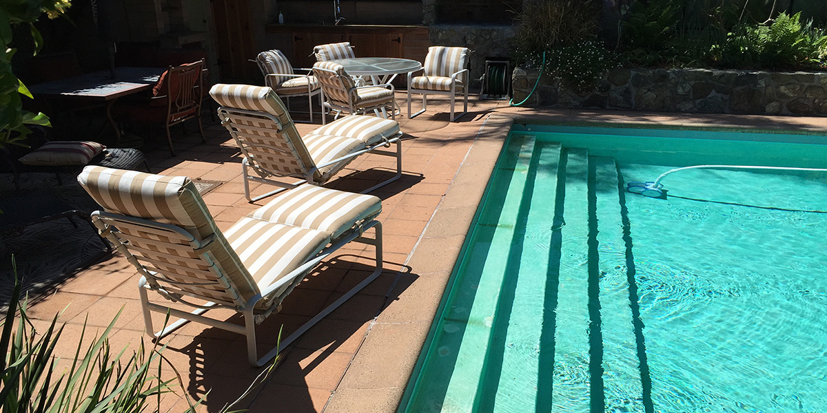 Lounge chairs at Haraburda Pool